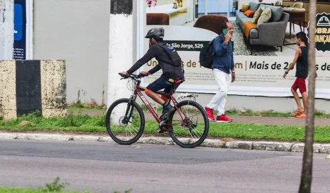 No Dia Mundial do Ciclista, Seminf anuncia construção de ciclovia em Manaus