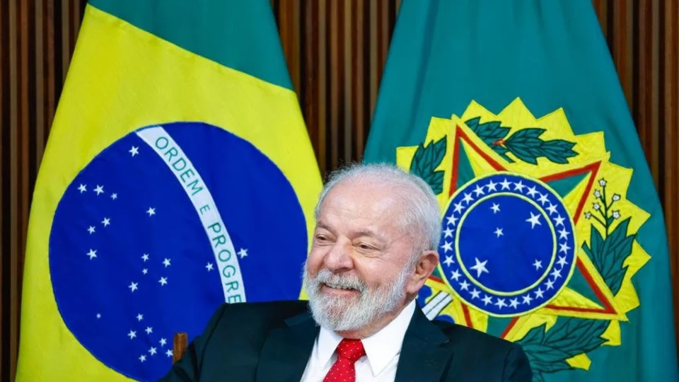 ‘O Brasil voltou a ter governo’, diz Lula durante reunião ministerial dos 100 dias