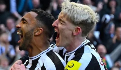 Campeonato Inglês: Newcastle derrota Manchester United e sobe para 3º lugar