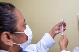 Vacina Pfizer contra Covid-19 tem novo intervalo; confira detalhes em Manaus