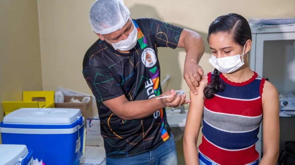 Covid-19: Manaus conta com 75 pontos de vacinação nesta segunda