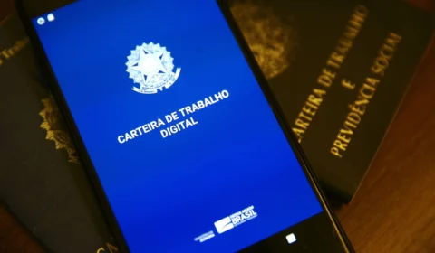 Saldo de emprego em março é positivo em mais de 195 mil vagas, diz Caged