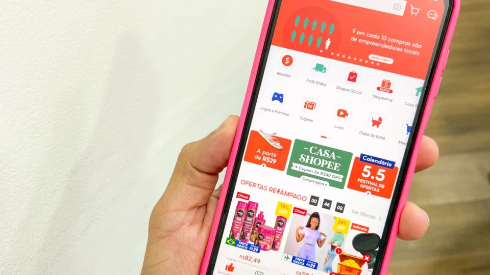 Governo volta atrás e mantém isenção de US$ 50 para compra internacional