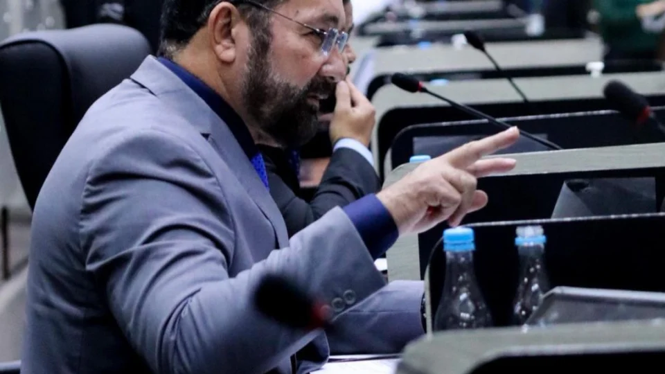 Vereador é ‘desfiliado’ do União Brasil por não votar no atual presidente da CMM