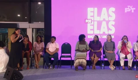 Começa encontro de mulheres do PT em Manaus; Gleisi Hoffmann participa