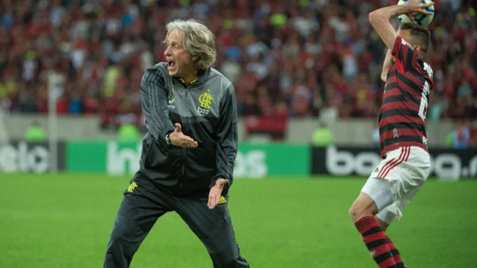 Flamengo procura Jorge Jesus e demissão de Vítor Pereira deve ocorrer em breve, diz TV