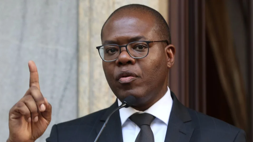 Silvio Almeida nega acusações de assédio sexual: ‘muito triste viver isso’