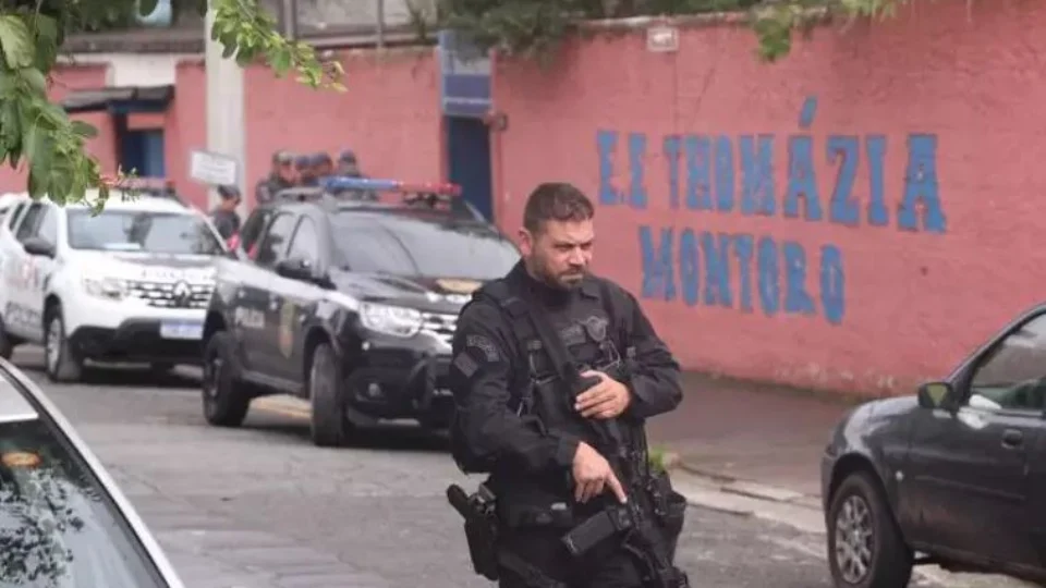 Operação contra violência nas escolas cumpre mandados em cinco estados