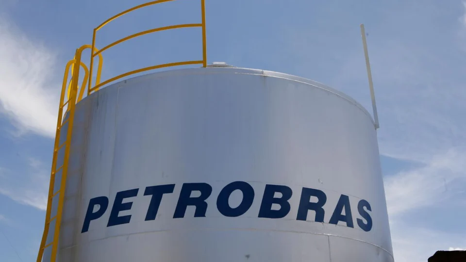 Petrobras reduz preço do gás natural em 8,1% nesta segunda, 1º de maio
