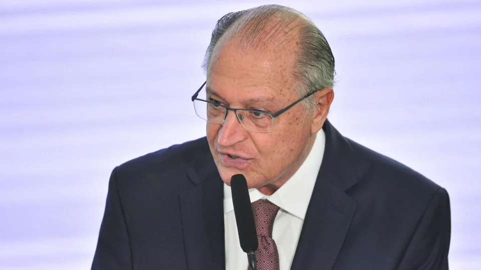 Abril Vermelho não mudou relação entre governo e MST, diz Alckmin