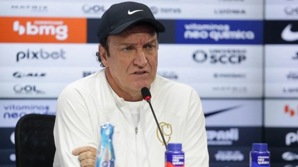 Novo técnico do Corinthinas se defende sobre condenação por estupro
