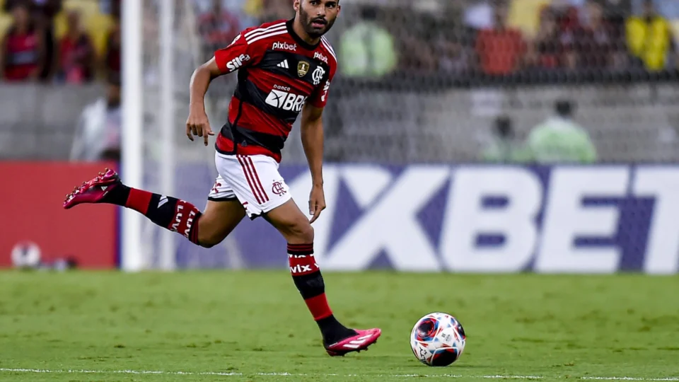 Thiago Maia não viaja e está fora da estreia do Flamengo na Libertadores
