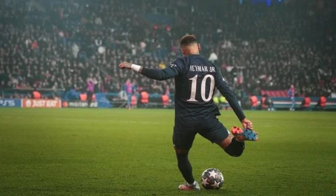 Manchester United inicia negociação para contratação de Neymar Júnior