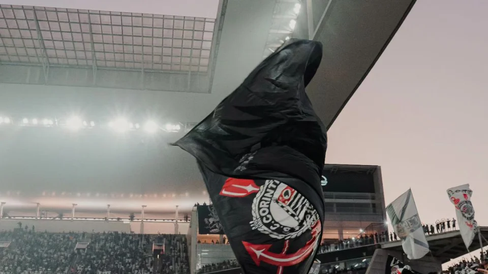 Corinthians sai da zona de rebaixamento após jogo contra Fortaleza