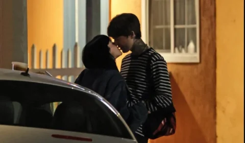 Billie Eilish e Jesse Rutherford terminam namoro após menos de um ano