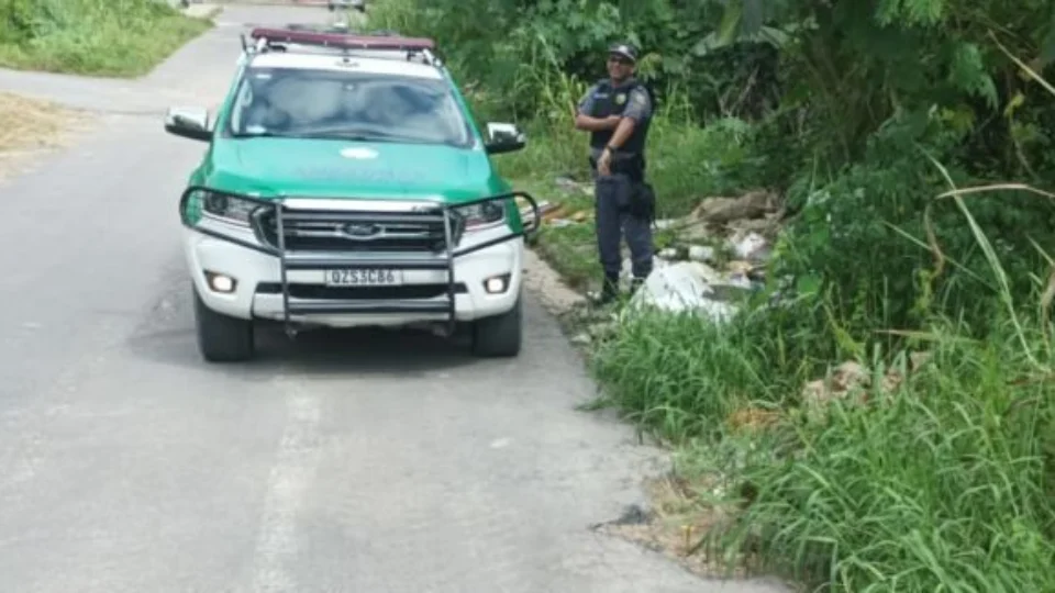 Corpo de homem é encontrado de bruços e com mãos amarradas em Manaus