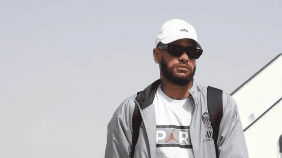 Neymar Júnior exibe avião de luxo em suas redes sociais; confira