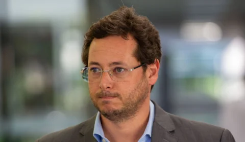 ‘Vacina é uma decisão de cunho pessoal’, diz assessor de Bolsonaro  