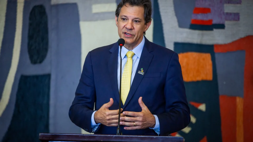 Fernando Haddad chega a Tóquio para agendas da cúpula do G-7