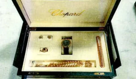 PF conclui perícia em primeiro pacote de joias sauditas entregues a Bolsonaro