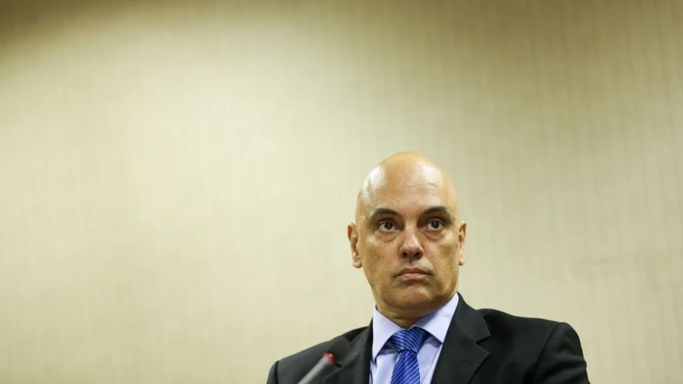 Moraes determina que PF interrogue presidentes de big techs em até 5 dias