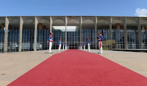 Líderes sul-americanos apostam em integração regional em reunião no Brasil