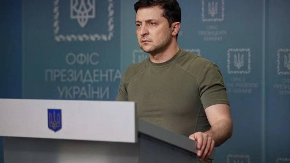 Presidente da Ucrânia visita Tribunal Penal Internacional de Haia