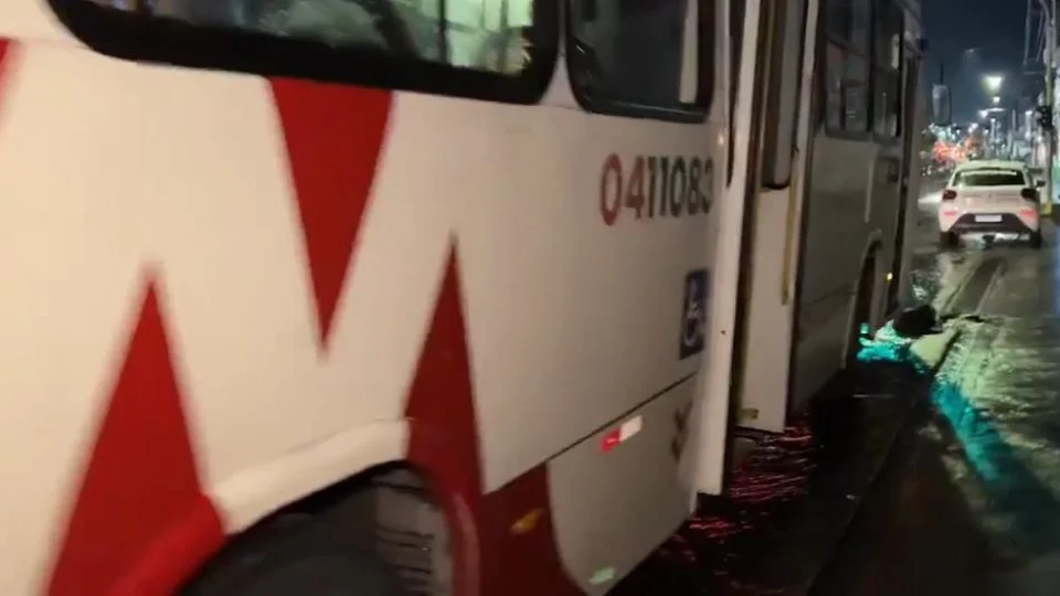 Passageiros do ônibus 650 são assaltados na Zona Leste de Manaus