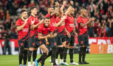 Athletico-PR derruba invencibilidade de 27 jogos do Internacional