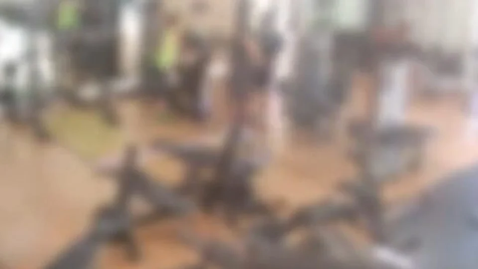 Vídeo: síndico e morador trocam socos dentro de condomínio de luxo em MS