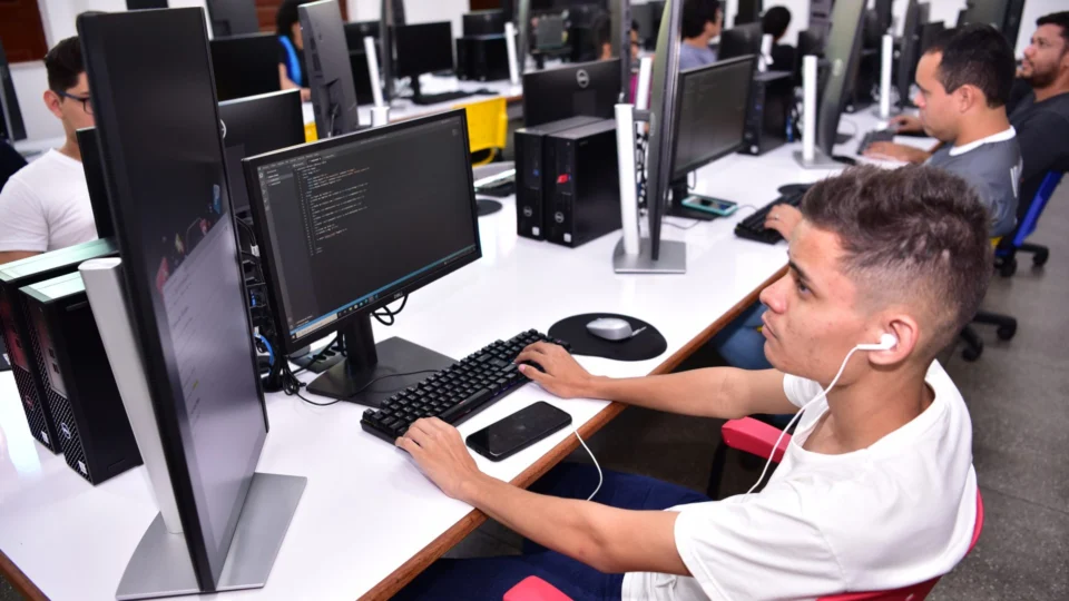 Cetam abre inscrições para 19,6 mil vagas em cursos EaD gratuitos no Amazonas