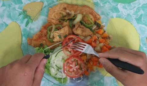 Esclerose múltipla: nutróloga dá dicas de cuidados com alimentação