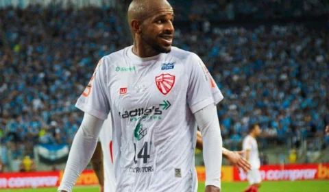 Esquema de apostas: jogador que cometeu pênalti é suspenso de 720 dias