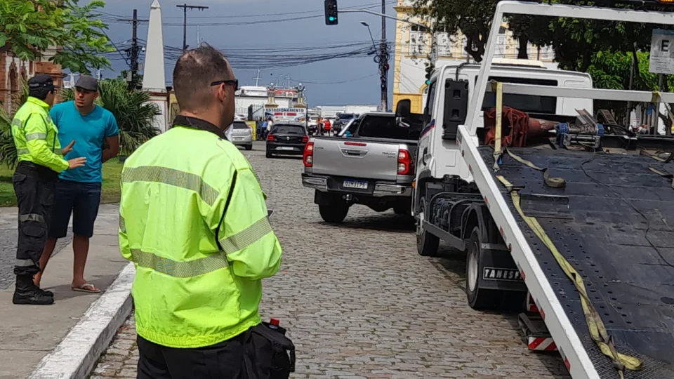 Fiscalização no Centro de Manaus resulta em 26 autuações de trânsito