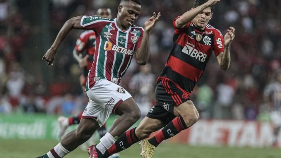 Flamengo x Fluminense: confira escalações e horário do jogo nesta terça, 16