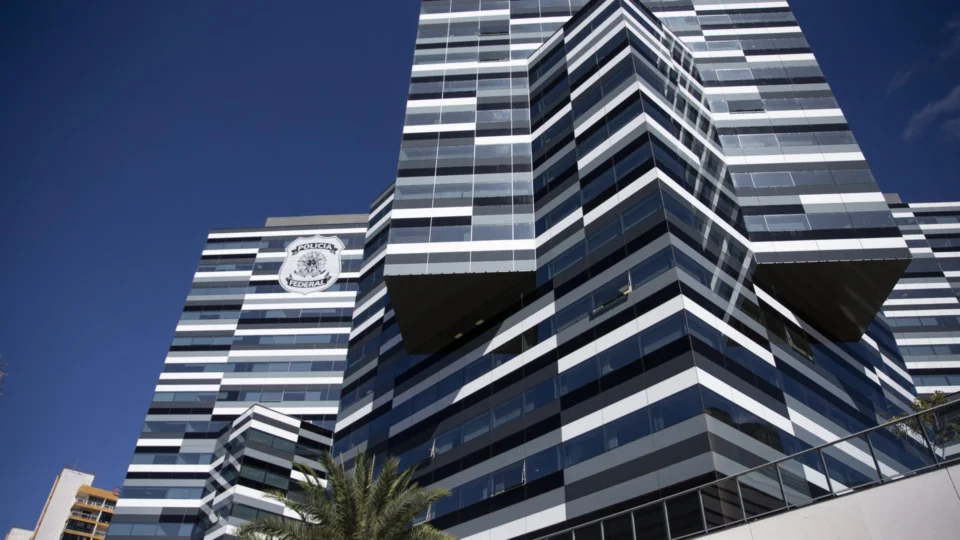 Gabriela Cid admite em depoimento à PF que usou certificado de vacinação falso