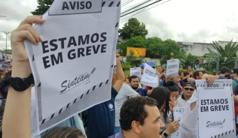 Professores mantêm protestos após desacordo com governo do Amazonas