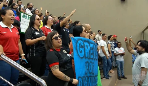 VÍDEO: greve dos trabalhadores em educação completa uma semana no Amazonas