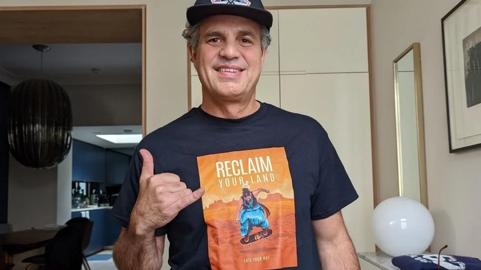 ‘Seja herói que seu povo elegeu’, diz ator Mark Ruffalo ao presidente Lula