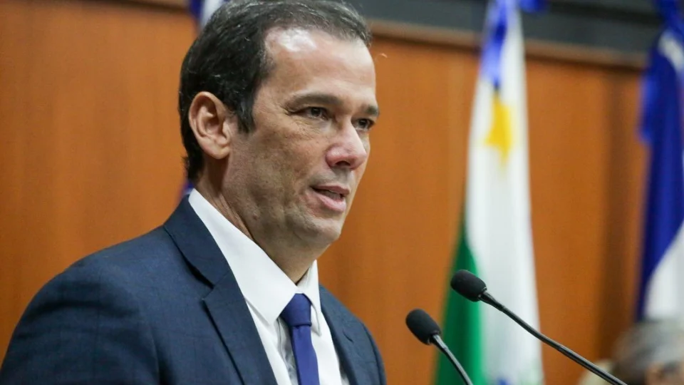 Deputado denuncia perseguição de governador por disputa de cargo no TCE-RR