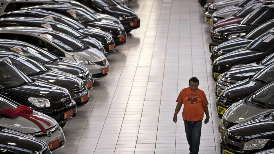 Governo descarta liberação do FGTS para baratear carros populares