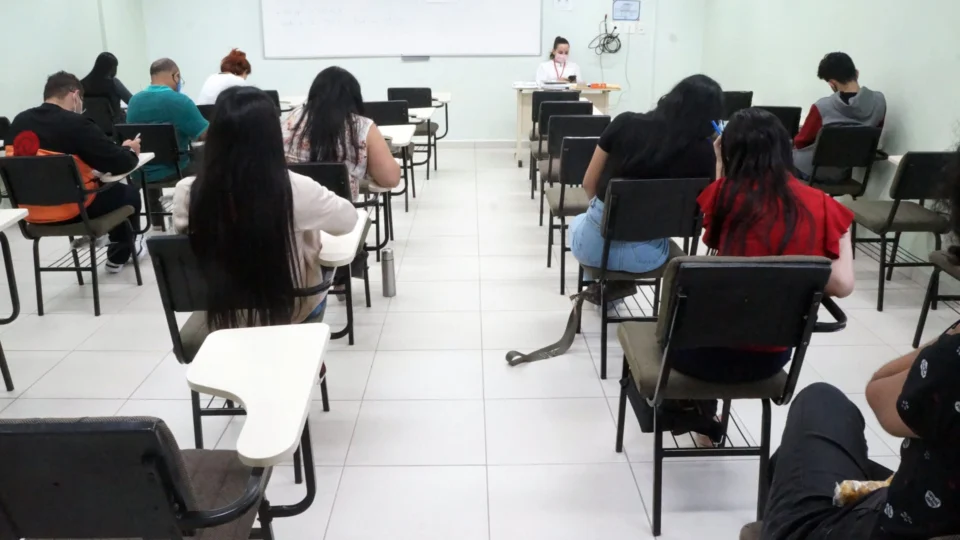 PGE-AM divulga local da prova do processo seletivo para estágio em Direito