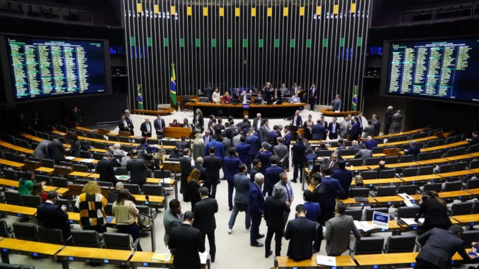 Restruturação dos ministérios: Câmara deve votar nesta quarta MP