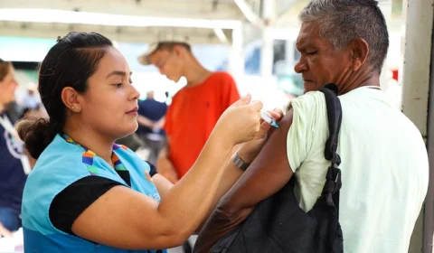 População em situação de rua recebe serviços de saúde e inclusão em Manaus