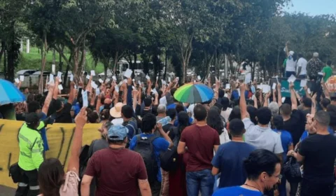 Justiça proíbe greve dos professores no Amazonas a pedido do governo do estado