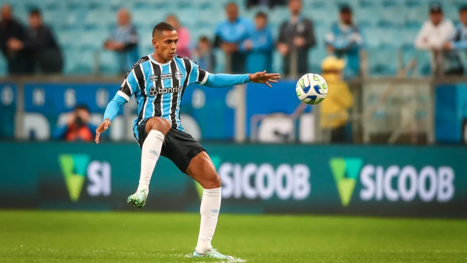 Brasileirão: Grêmio derrota América-MG e se firma no G-4