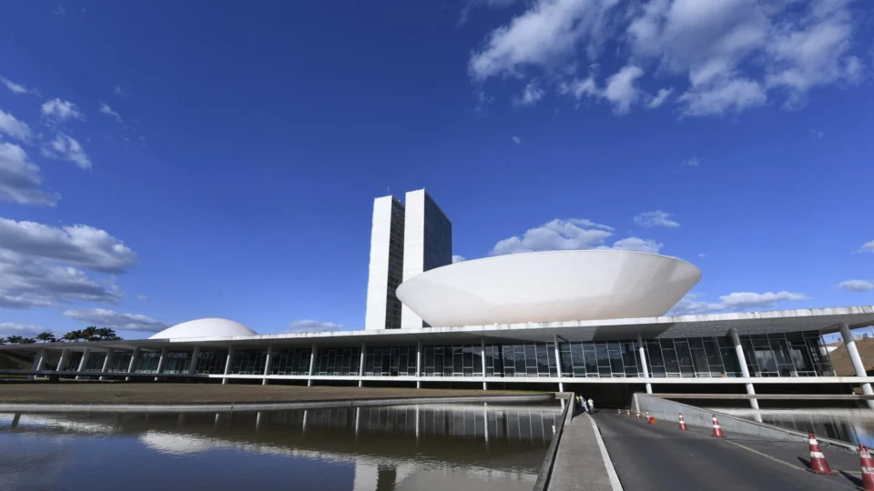 Congresso pressiona Planalto para aumentar mais uma vez o fundão eleitoral