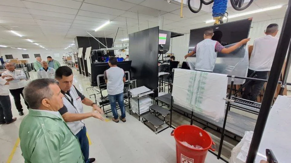 Produção Industrial no Amazonas cai 8,8% em julho, diz IBGE