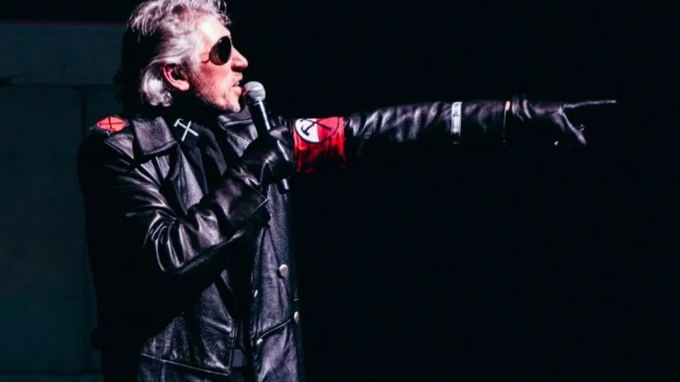 Flávio Dino se pronuncia sobre uso de roupas nazistas de Roger Waters no Brasil