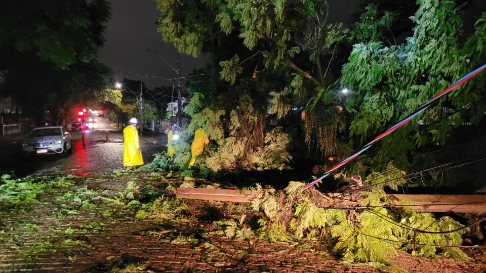 Número de mortes em ciclone extratropical sobe para 11 no Rio Grande do Sul